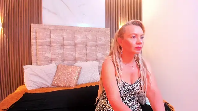 AnastasiaTaylor  online show from September 16, 3:29 am