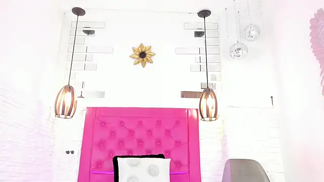 mia six66 online show from March 9, 11:03 am