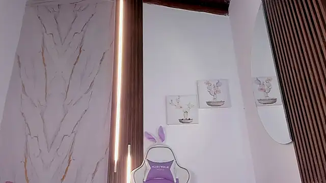 mia six66 online show from October 2, 11:39 am