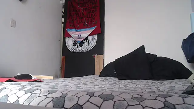 Zafiro subversiva online show from February 4, 7:33 pm