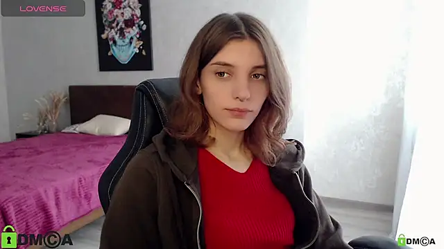 Snapshot of CherryBloom777 chatting on December 14, 10:34 am CherryBloom777 online show from December 14, 10:34 am