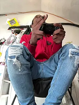 Snapshot of rayyymack chatting on March 8, 7:09 pm rayyymack online show from March 8, 7:09 pm