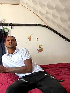 Snapshot of rayyymack chatting on October 4, 5:00 pm rayyymack online show from October 4, 5:00 pm