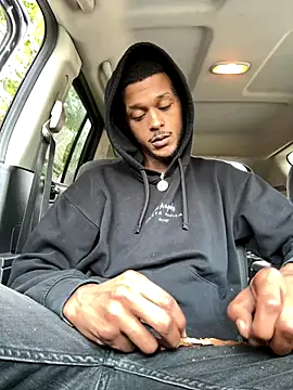 Snapshot of rayyymack chatting on October 15, 4:07 pm rayyymack online show from October 15, 4:07 pm