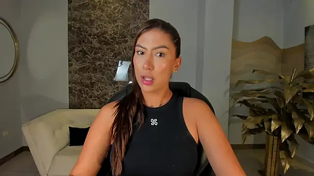 ArianaDumont online show from April 2, 10:46 am