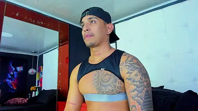 Snapshot of Damian09_ chatting on March 8, 8:00 am Damian09 online show from March 8, 8:00 am