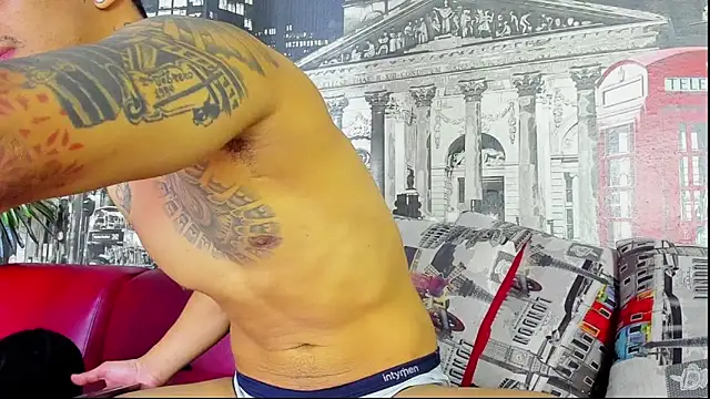 Snapshot of Damian09_ chatting on September 10, 4:34 am Damian09 online show from September 10, 4:34 am