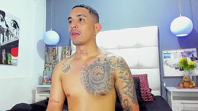 Snapshot of Damian09_ chatting on September 24, 11:41 pm Damian09 online show from September 24, 11:41 pm