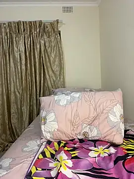 HornyxLadie online show from October 9, 11:25 pm