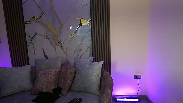 Anybuny online show from September 26, 1:04 pm