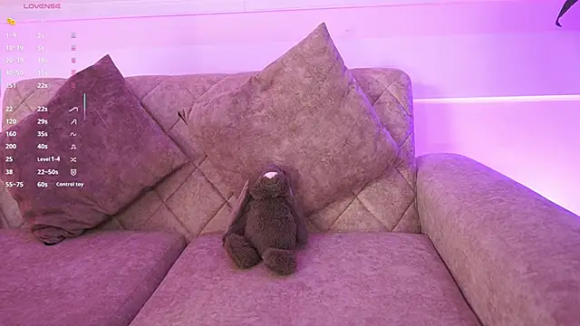 Anybuny online show from February 6, 1:25 pm