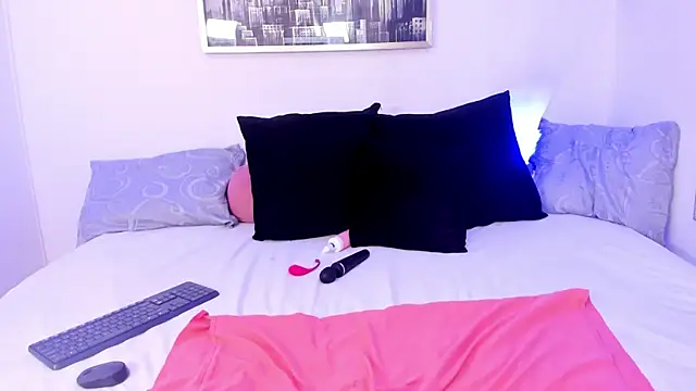 Snapshot of tamhy_ferrara chatting on February 16, 12:21 pm tamhy ferrara online show from February 16, 12:21 pm