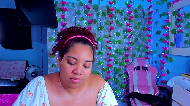 AngelaCoffee online show from April 8, 9:48 pm