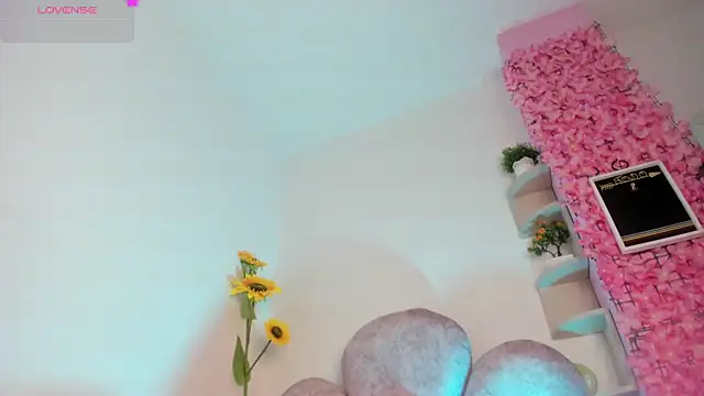 Snapshot of arianna_gren chatting on March 20, 7:04 pm arianna gren online show from March 20, 7:04 pm