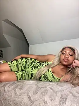 AUNYXXX online show from February 14, 4:58 am