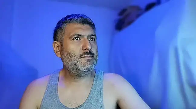 Snapshot of BushBator chatting on March 13, 7:20 am BushBator online show from March 13, 7:20 am