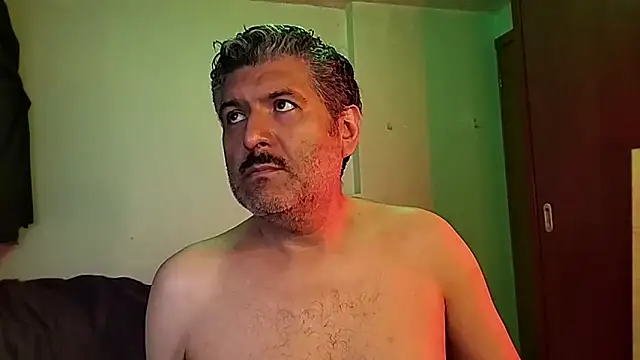 Snapshot of BushBator chatting on October 20, 6:08 pm BushBator online show from October 20, 6:08 pm