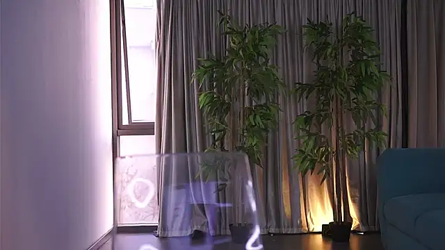 Snapshot of MissKiarra chatting on February 13, 6:20 am MissKiarra online show from February 13, 6:20 am