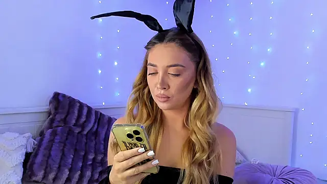 Jessielle online show from December 19, 11:29 am