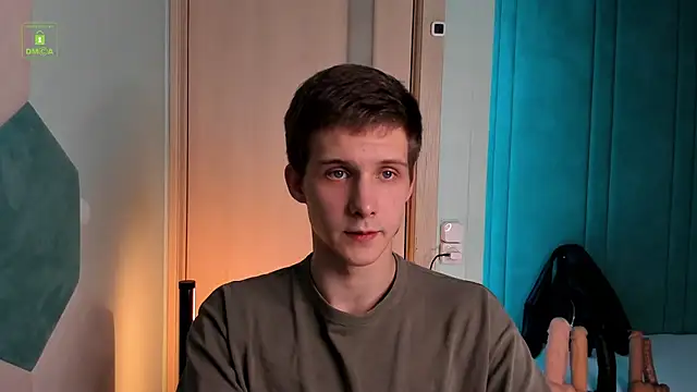 Snapshot of MarkGWalker chatting on December 25, 10:16 pm MarkGWalker online show from December 25, 10:16 pm