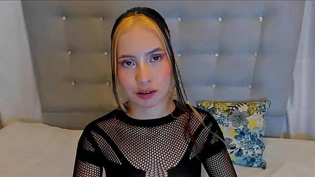 nymphomanya online show from April 13, 8:25 pm