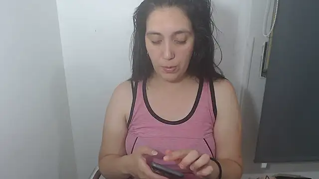 Snapshot of lulitasexy chatting on January 15, 3:33 am lulitasexy online show from January 15, 3:33 am