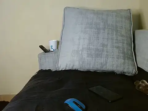 Snapshot of lavishh_linds chatting on February 16, 9:15 am lavishh linds online show from February 16, 9:15 am