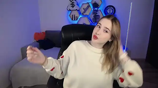 SabrinViolet online show from January 10, 9:13 am