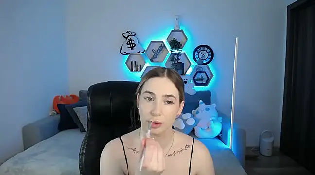 SabrinViolet online show from March 11, 9:13 am