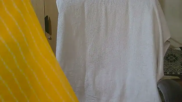 Snapshot of Cute_Ruhi99 chatting on September 25, 6:39 am Cute Ruhi99 online show from September 25, 6:39 am