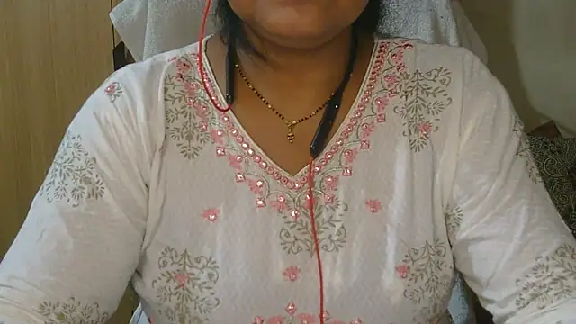 Snapshot of Cute_Ruhi99 chatting on September 29, 7:13 am Cute Ruhi99 online show from September 29, 7:13 am