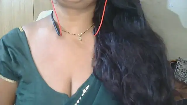 Snapshot of Cute_Ruhi99 chatting on October 8, 6:55 am Cute Ruhi99 online show from October 8, 6:55 am