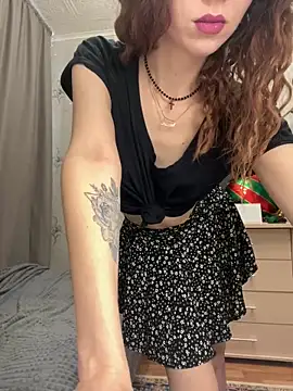 Magdalene Janette online show from January 3, 8:00 am