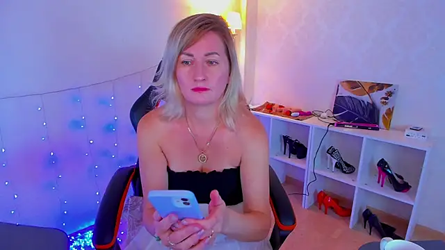 AriFleow online show from September 26, 12:09 pm