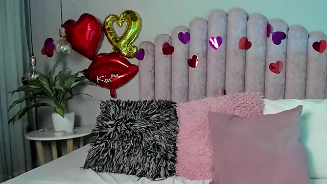 SusanBenett online show from February 14, 8:15 pm