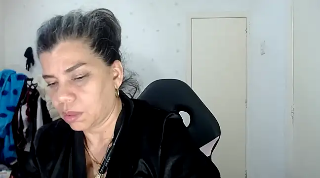 vikyadams online show from February 27, 3:37 pm