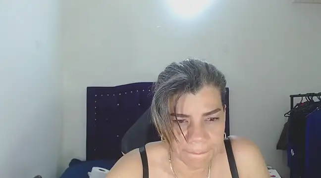 vikyadams online show from March 19, 4:36 am