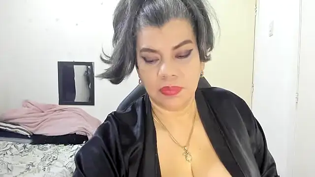 vikyadams online show from November 24, 12:38 pm