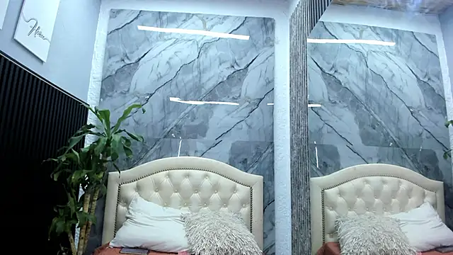 Snapshot of PamelaAnderson_2 chatting on February 1, 1:44 am PamelaAnderson 2 online show from February 1, 1:44 am