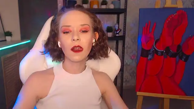 Snapshot of FascinatingEyess chatting on December 21, 10:40 pm FascinatingEyess online show from December 21, 10:40 pm