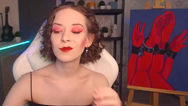 Snapshot of FascinatingEyess chatting on November 9, 5:33 pm FascinatingEyess online show from November 9, 5:33 pm