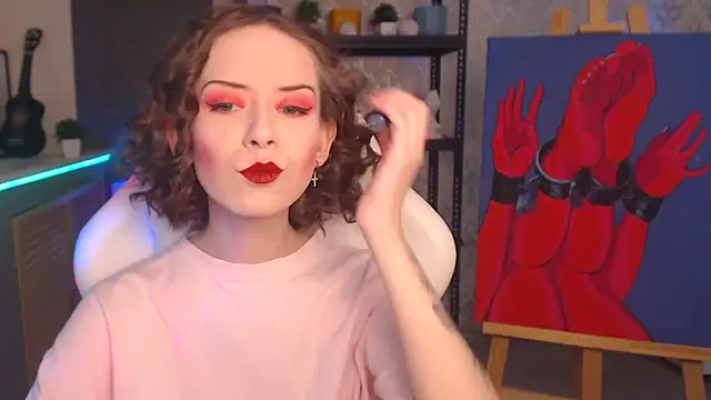 Snapshot of FascinatingEyess chatting on November 26, 11:55 am FascinatingEyess online show from November 26, 11:55 am