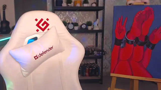 FascinatingEyess online show from December 21, 1:29 pm