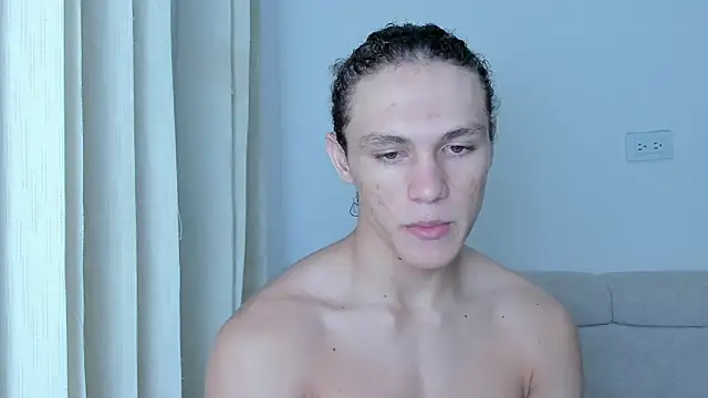 laurent nova online show from February 7, 3:01 am