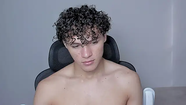 laurent nova online show from October 25, 6:46 pm