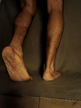 brownfeet online show from November 20, 5:51 am