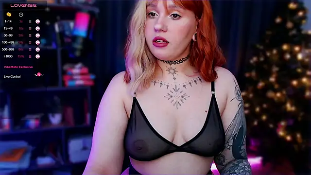 Snapshot of The_Full_Red_Moon chatting on December 25, 11:33 am The Full Red Moon online show from December 25, 11:33 am