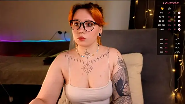 Snapshot of The_Full_Red_Moon chatting on November 27, 9:00 am The Full Red Moon online show from November 27, 9:00 am