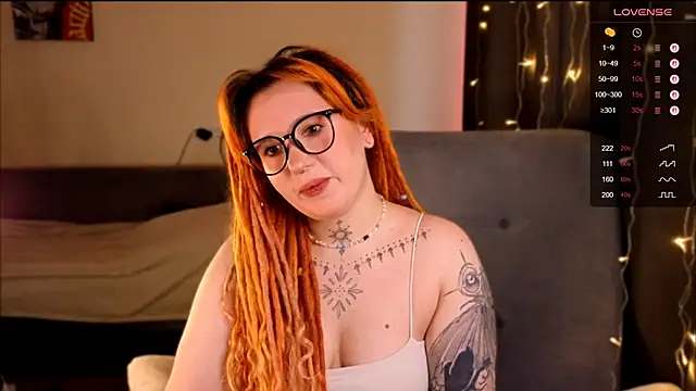 Snapshot of The_Full_Red_Moon chatting on November 28, 9:34 am The Full Red Moon online show from November 28, 9:34 am