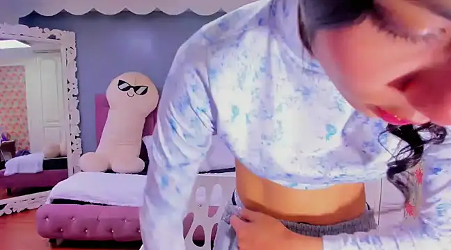 Iris Stone  online show from January 15, 10:38 am